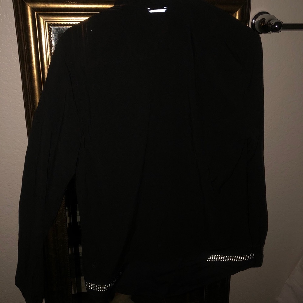 Lululemon Button Up - image 5